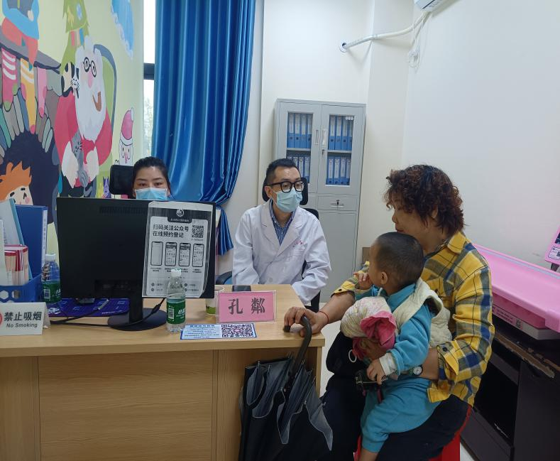 热烈欢迎！重庆医科大学附属儿童医院、重庆市妇幼保健院专家一行来我院指导