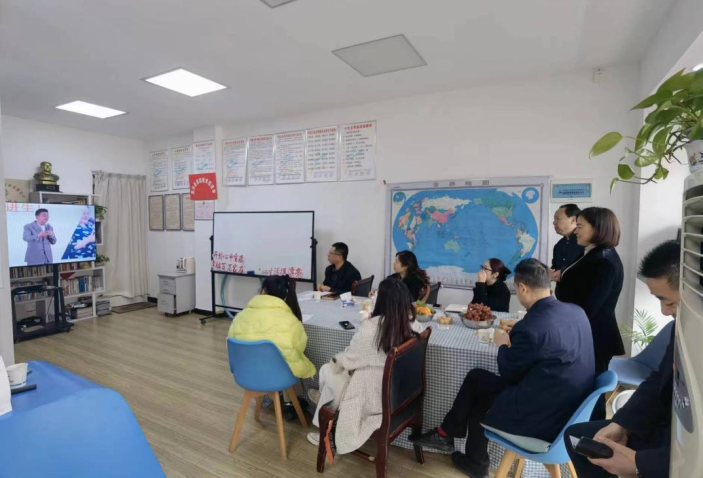 宣汉县家促会开展“爱与陪伴”集中学习 
