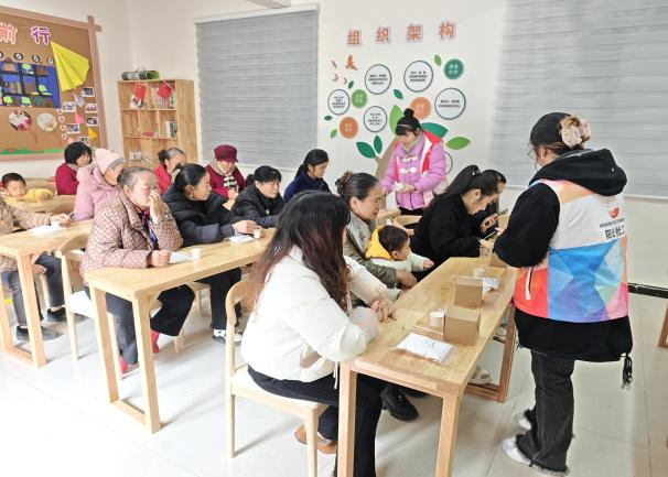 ��ʤ��������չ�������� ɳ�ϳ�ʫ��ɳ������DIY�