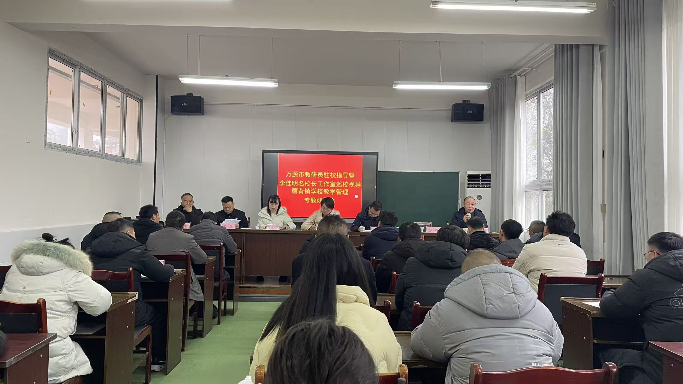 ��׼�����������ɳ���һ���߽�ӥ��ѧУ�Ľ����Ի�