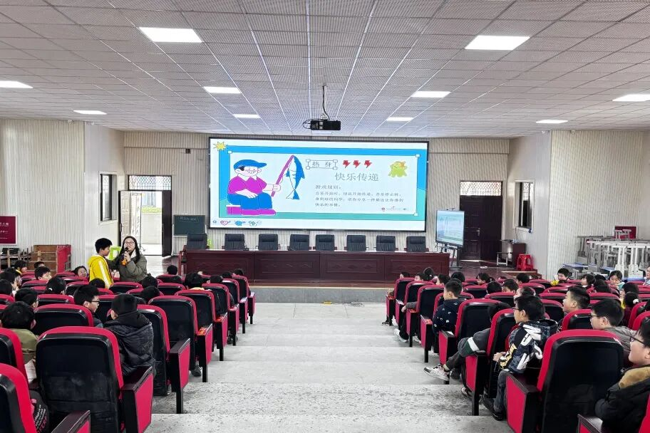 ��ĩ���������վ������ ������ǰ��ѹ�ؼ������ﴨ������������Сѧ��չ�����Ÿ�