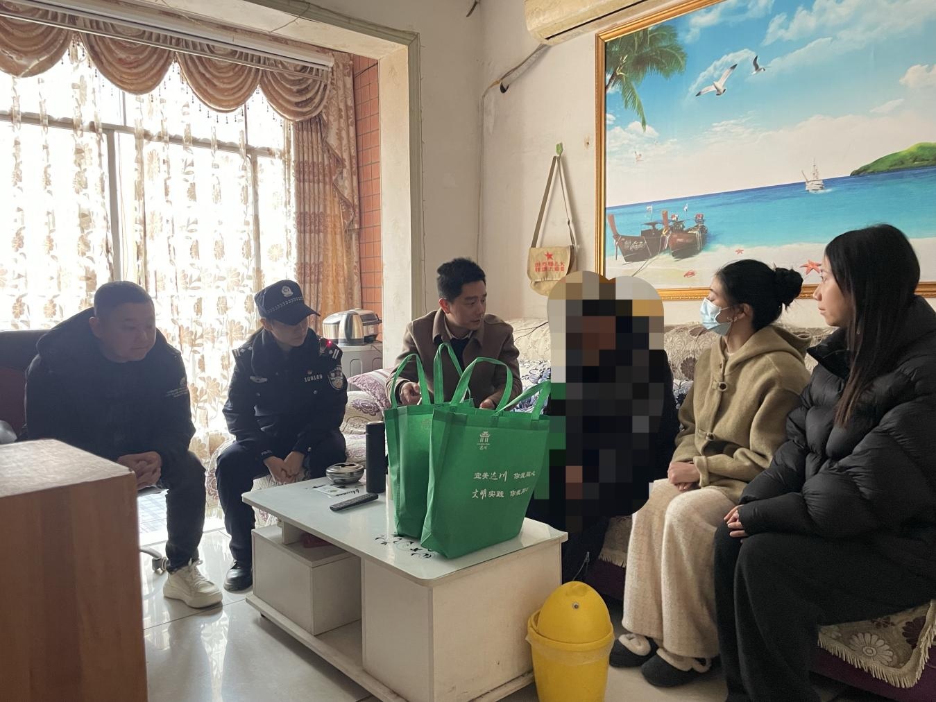 ���ڽ�����ƽ�� �߷��Ų黤�ȶ����������ֵ���չ�ص���Ա�߷ù���