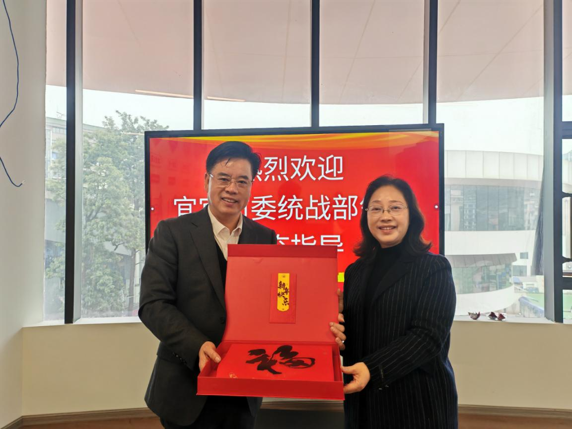 ����̤��ů���� ͳսο�ʹĸɾ������˱���ίͳս���쵼����ǰ�������۾��߷�ο��