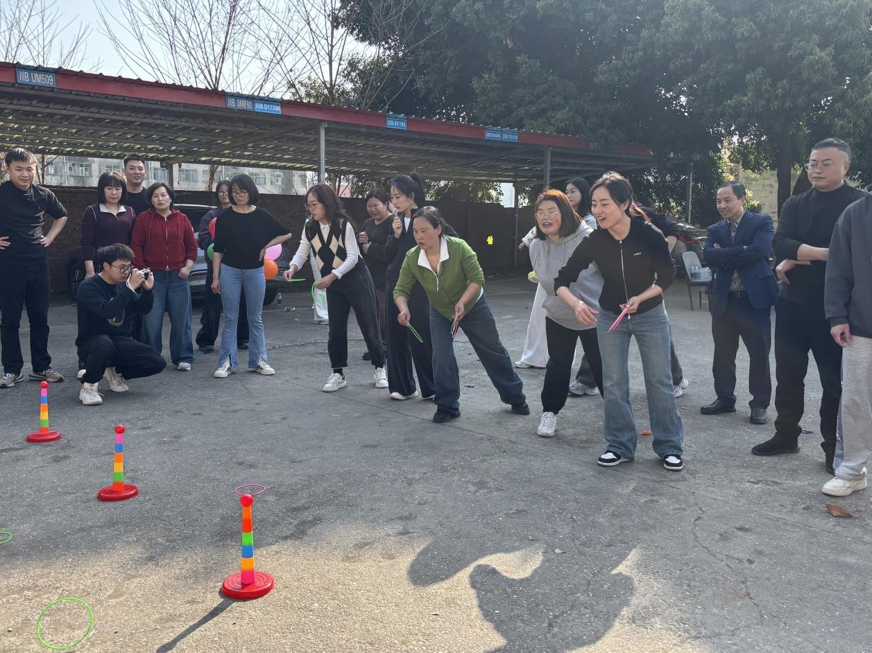 情暖元宵庆佳节 巾帼同心展风采——三台县刘营镇中心卫生院举办双节同庆活动