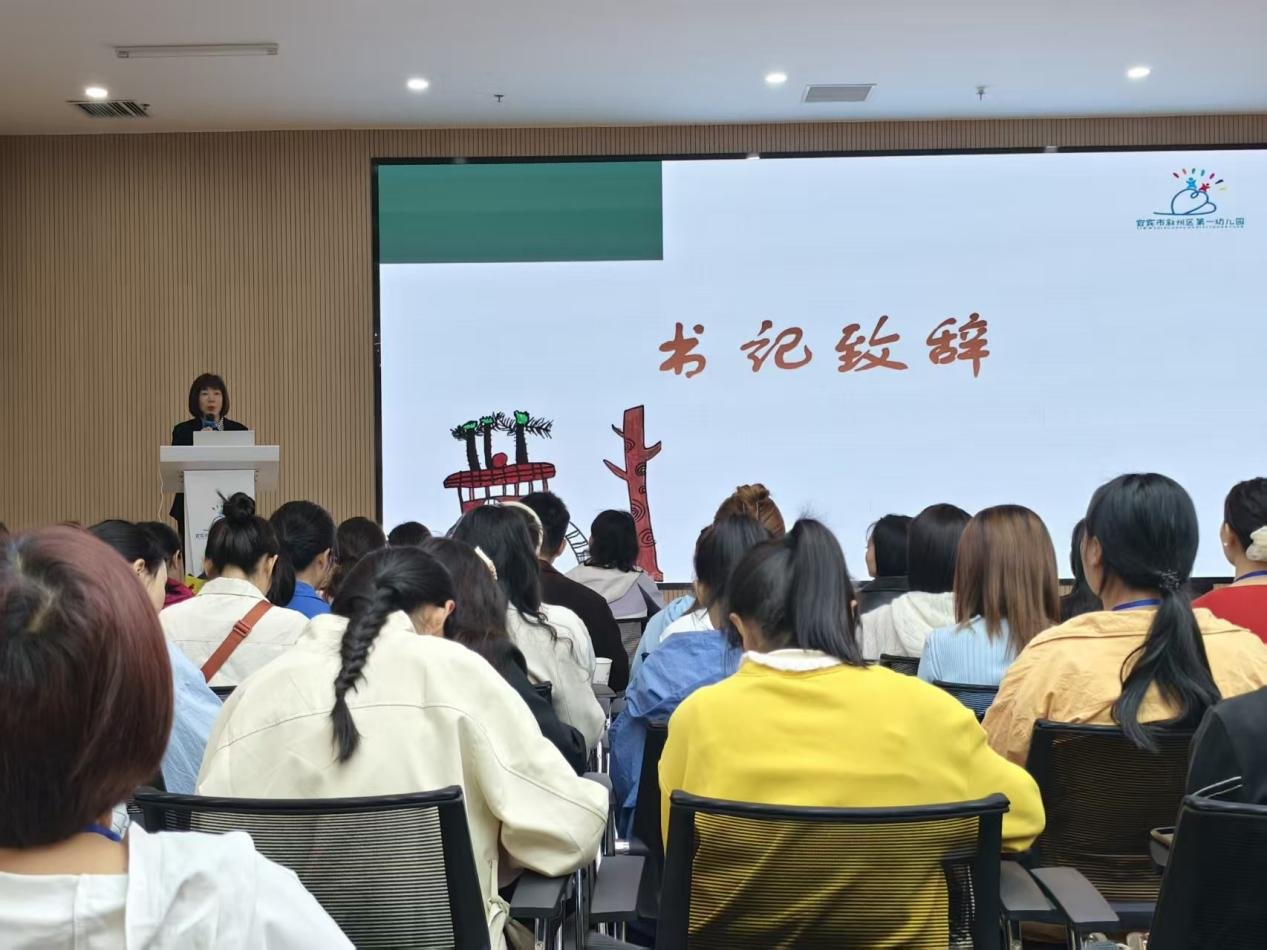 ��Ħ���������� ��ѧ����ǿ�ں�����ާϪѧУ��֯�׶���ʦ���˱�����������һ�׽̼��ſ�չ��Ħѧϰ�