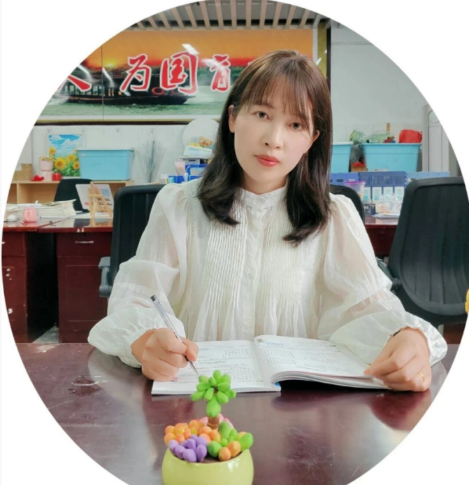 �˱�����Ϫ����ԴСѧ���ࣺʦ����⣬������ѧ��Ϊ���ӳɳ�������ʫ��