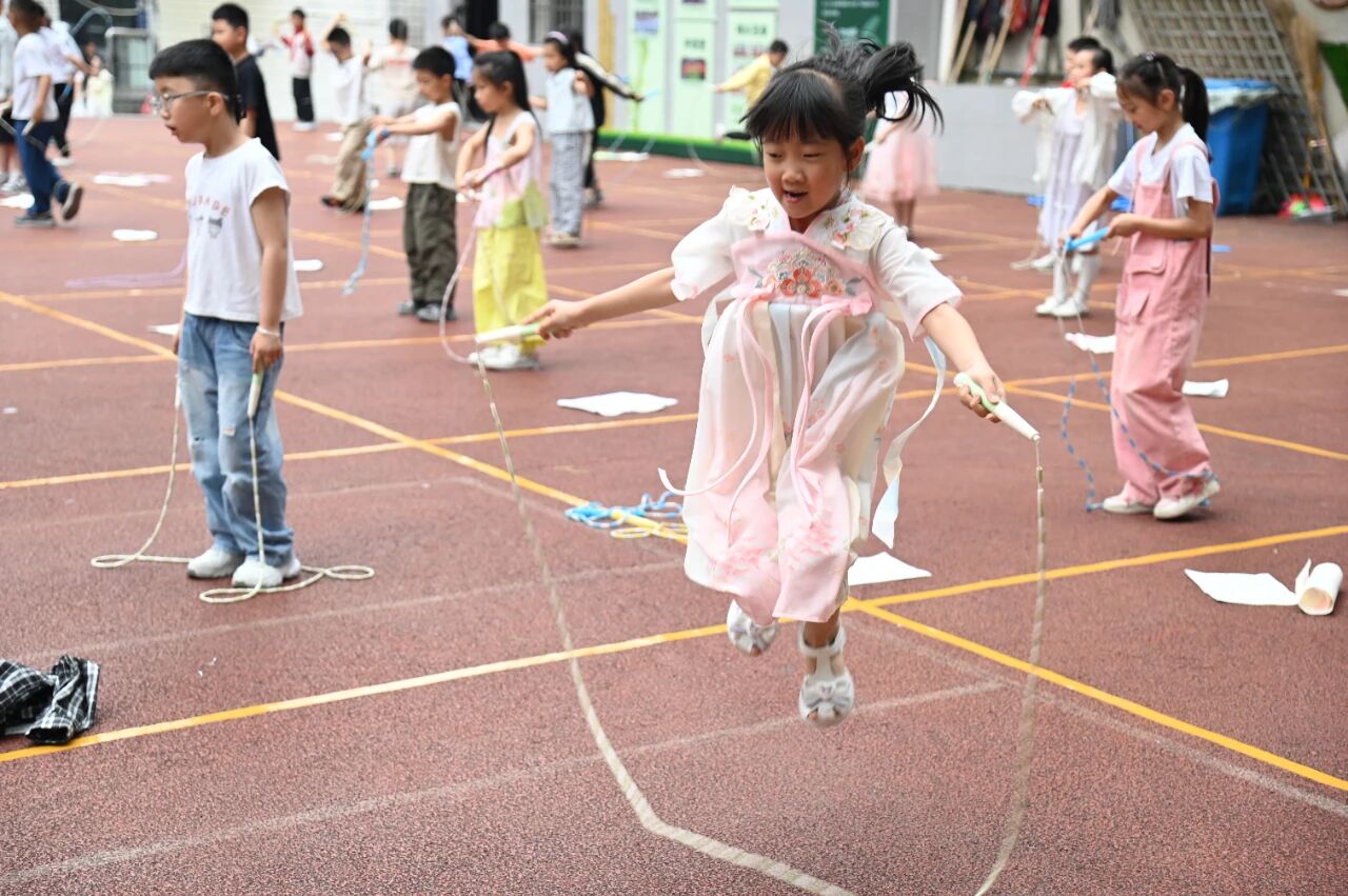 趣味闯关促成长 素养测评绽芳华——大竹县第三小学开展低年级核心素养大闯关活动